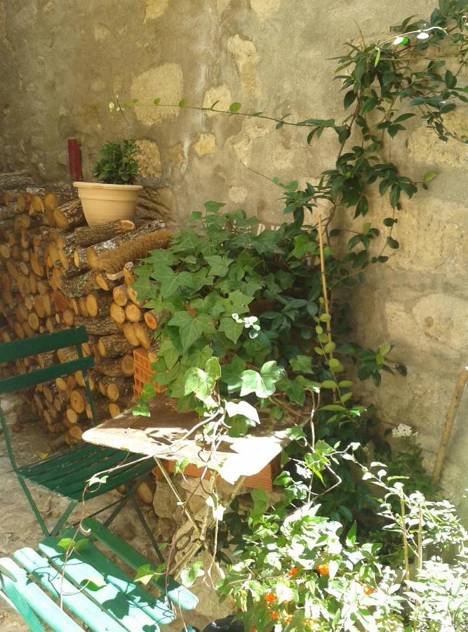 A L'Etape Des Randonneurs (Adults Only) Bed & Breakfast Saignon Exterior foto